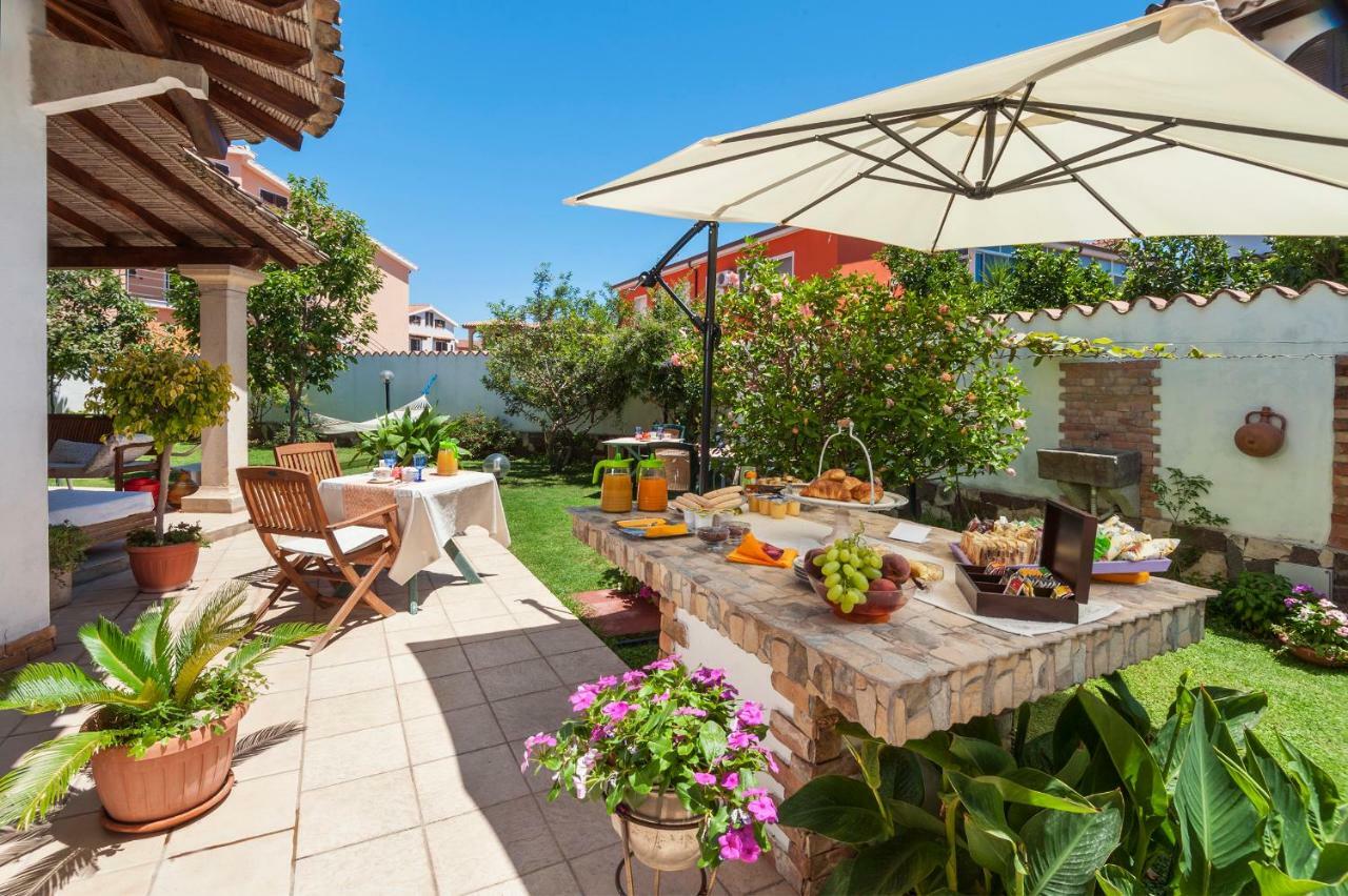 Le Quattro Mura Bed and Breakfast Pula Esterno foto